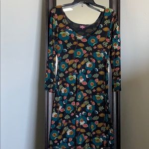 Salaam size L bold printed dress